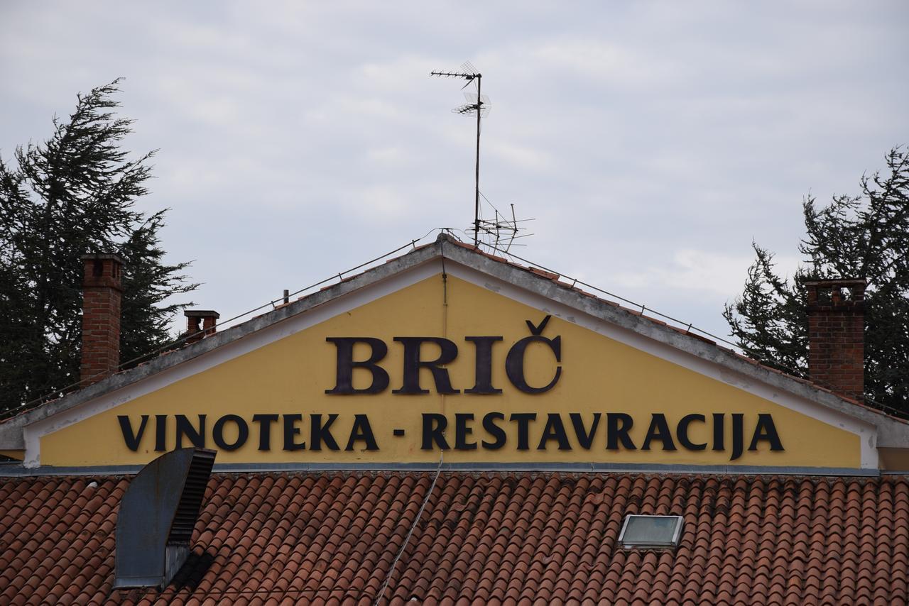 Restaurant Bric Dekani 외부 사진