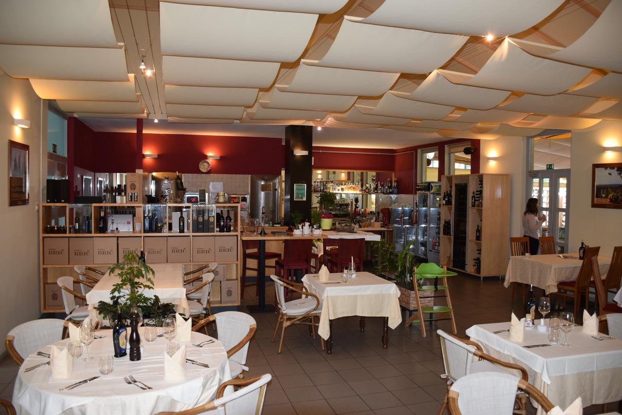 Restaurant Bric Dekani 외부 사진